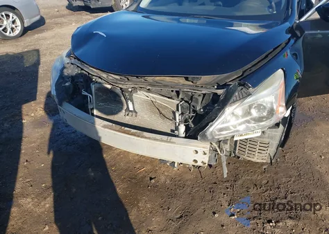 2015 Nissan Altima 2.5 из США, поврежденный, VIN 1N4AL3AP9FC232361